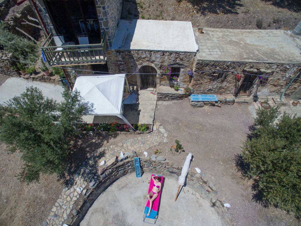 Trahilas House Мохлос Екстериор снимка
